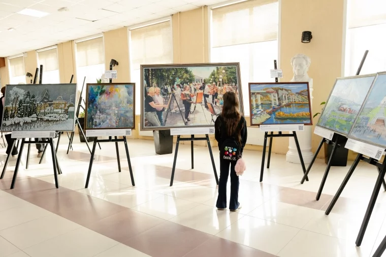 Фото: Арбат в КемГУ: зарисовка с открытия выставки «Кемеровские переДВИЖНИКИ» 5