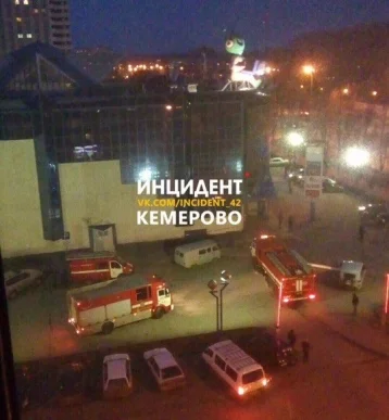 Фото: В Кемерове предотвращён пожар в ещё одном торговом центре 1