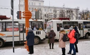 В Кемерове один водитель маршрутки избил другого трубой