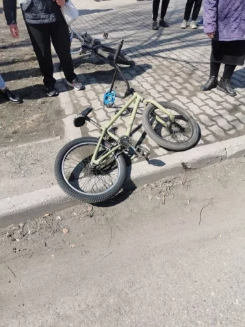Фото: В Кузбассе пенсионер на иномарке сбил 12-летнего велосипедиста  1