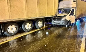 В Новгородской области произошло массовое ДТП с участием 11 автомобилей