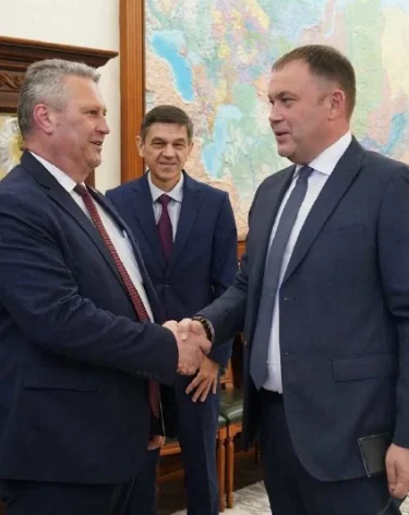 Губернатор обсудил производство в Кузбассе белорусской техники