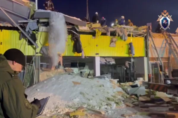 Обрушившийся торговый центр в Новосибирске был построен с нарушениями закона