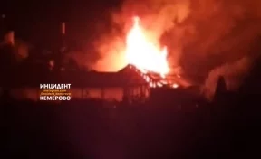 Крупный вечерний пожар в Кемерове попал на видео