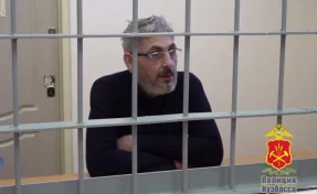 Кузбассовец похитил из магазина бутылку водки, угрожая битой продавцу