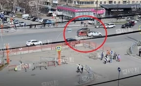 В Кемерове на перекрёстке Ленина — Пионерский жёстко столкнулись две иномарки