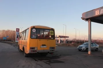 Фото: В Кемерове выявили автобус, перевозивший детскую футбольную команду с нарушением 1