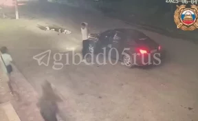 В Дагестане водитель сбил женщину с 9-месячным ребёнком на руках