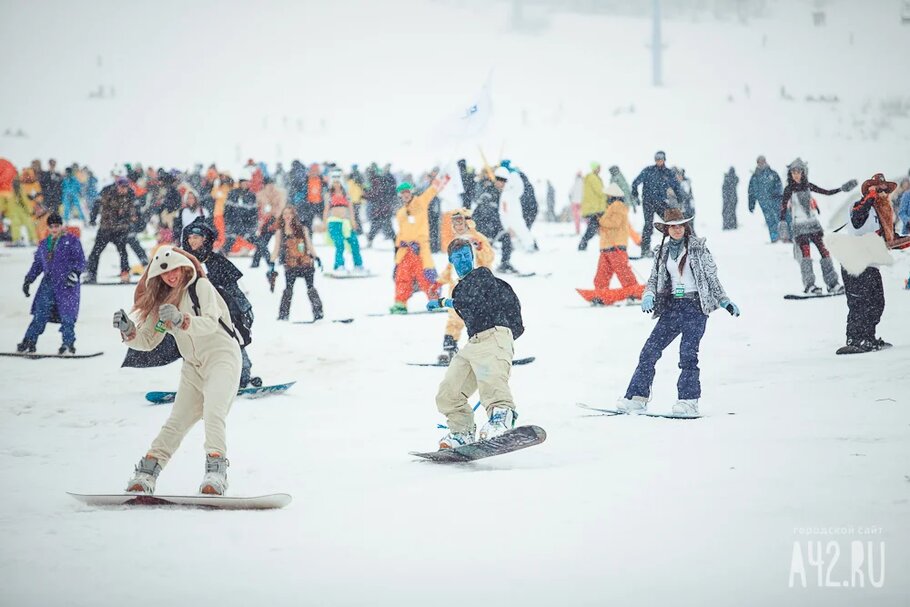 Кузбасский горнолыжный курорт «Шерегеш» открыл зимний сезон первым в России