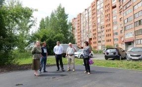 В Кемерове благоустраивают сквер на пересечении проспекта Ленина и переулка Мичурина