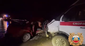 Фото: В Ростовской области в ДТП с машиной скорой помощи погибли 2 человека 1