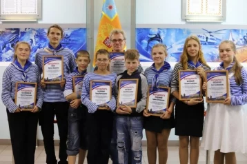 Фото: В Кузбассе наградили школьников, спасших тонувшего рыбака 1