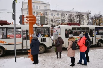 Фото: В Кемерове один водитель маршрутки избил другого трубой 1
