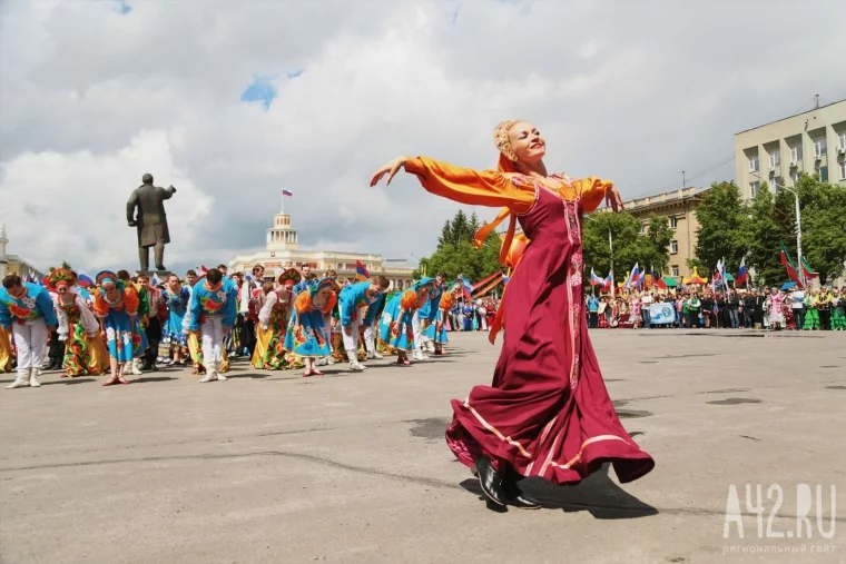 Фото: Дружба народов: как в Кемерове прошло шествие 17