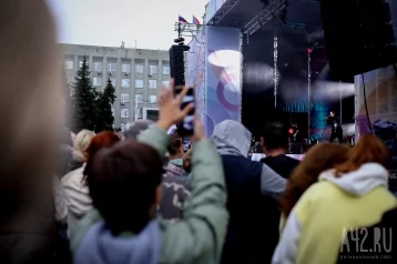 Фото: Власти Кемерова объяснили, почему Стас Пьеха выступил на площади Советов, а не на Московской 1