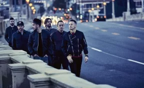 Группа Linkin Park отменила тур после смерти Честера Беннингтона