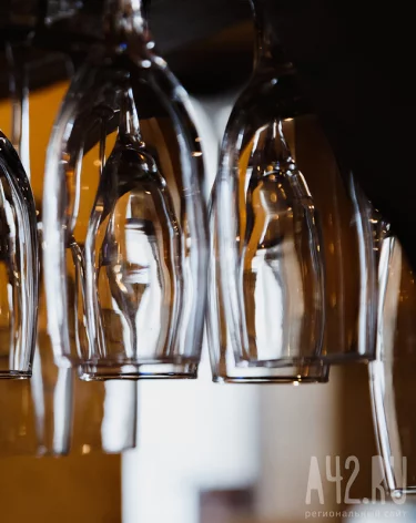 В Новокузнецке посетитель бара угрожал администратору расправой