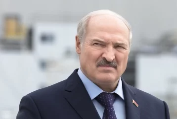 Фото: Лукашенко объяснил, почему жёны выгоняют мужей из дома 1
