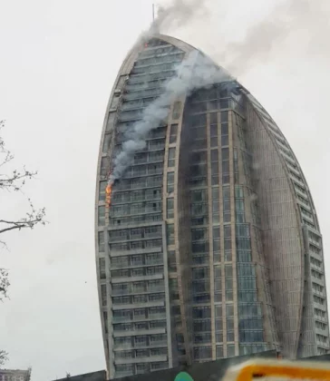 Фото: Пожар в небоскрёбе Trump Tower в Баку: есть пострадавшие 3