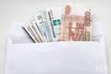Фото: Жителя Кузбасса подозревают в краже 25 000 рублей у заснувшего приятеля 1