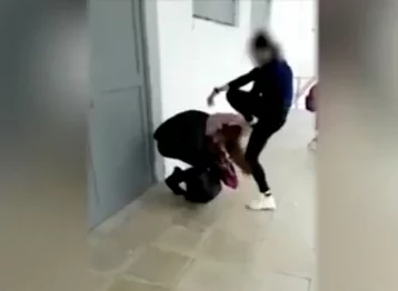 Фото: Во Владимирской области одна школьница жестоко избила другую 1