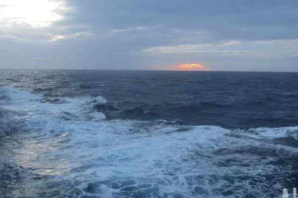 В Японском море ищут пропавшего на катере неделю назад российского рыбака