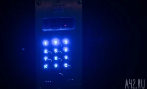 В Новокузнецке суд арестовал мужчину, который хватал детей за руки у подъезда