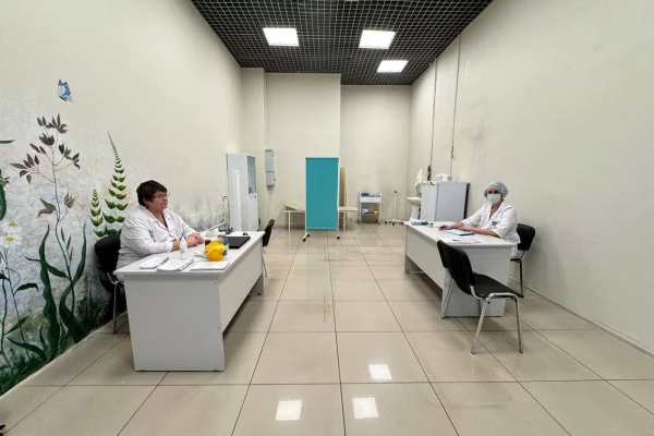 В торговых центрах Кемерова и Новокузнецка открыли пункты вакцинации от гриппа