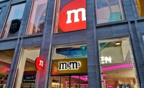 В США на фабрике M&M's двое рабочих упали в чан с шоколадом 