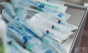 Кемеровчанка пожаловалась на отсутствие важных детских вакцин в поликлинике