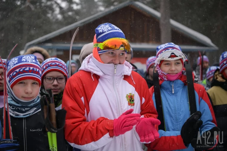 Фото: «Лыжня России-2021» в Кемерове: как прошла главная зимняя гонка года 24