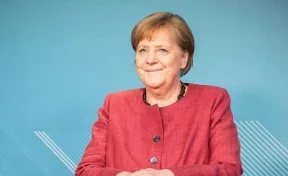Отставку Меркель официально принял президент Германии