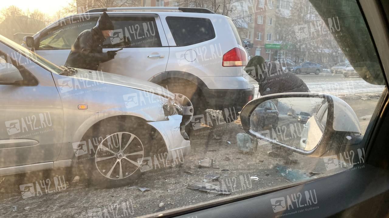 В Кемерове из-за аварии заблокировано движение трамваев