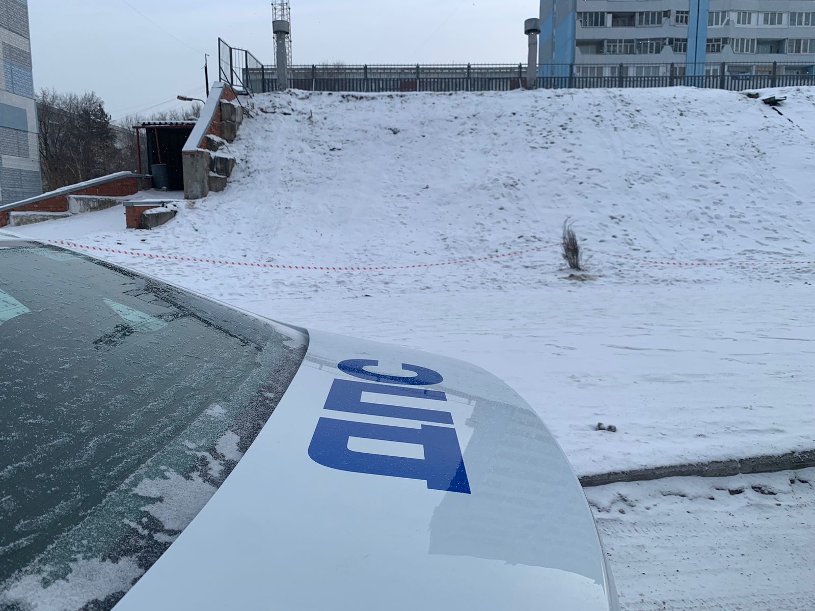 В Кемерове сотрудники ГИБДД ликвидируют места опасных зимних развлечений детей
