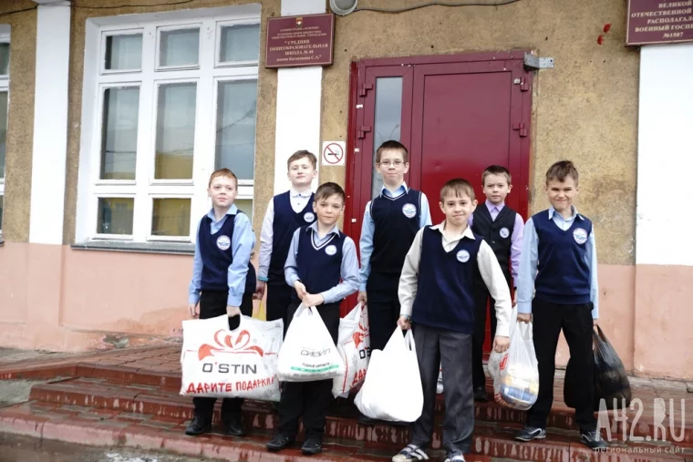 Фото: Кемеровские школьники помогли приюту для бездомных животных 8