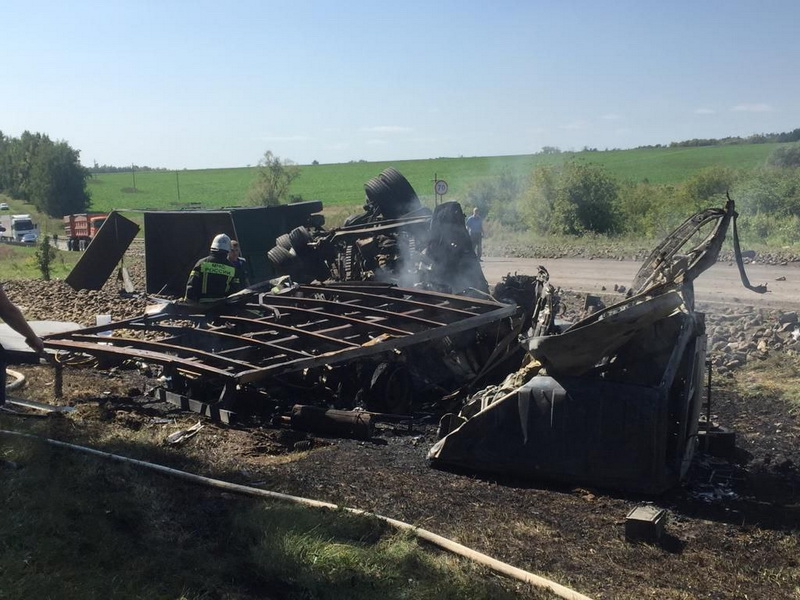В Белгородской области три человека стали жертвами ДТП с грузовиками 