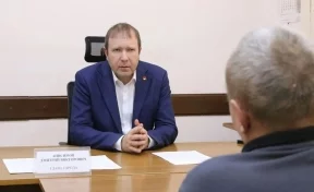 Мэр Кемерова пообещал помощь отцу-одиночке с 7 детьми: у семьи нет жилья