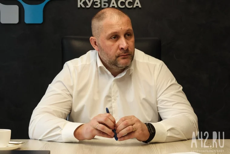 Фото: «Руководствоваться здравым смыслом, честью и достоинством»: министр здравоохранения Кузбасса Андрей Тарасов — о дефиците кадров, спасении жизней, коррупции и семье 3