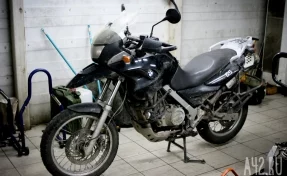 Соцсети: в аварии в Кемерове пострадал водитель мотоцикла