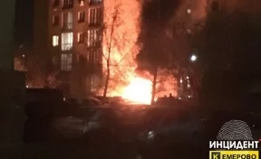 В Кемерове неизвестные подожгли автомобиль