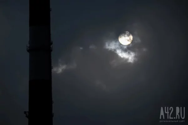 Девятнадцать БПЛА сбили над регионами РФ за три часа, из них 10 — в Курской области