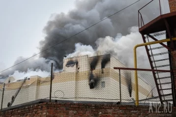 Фото: Двое пострадавших на пожаре в кемеровском ТЦ «Зимняя вишня» остаются в больницах 1