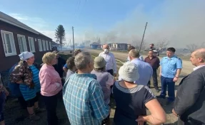 Власти Кузбасса окажут помощь пострадавшим при крупном пожаре в Ижморском районе