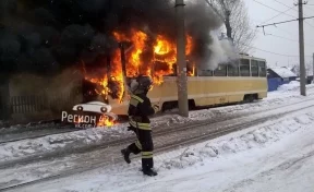 В Кемерове сгорел трамвай