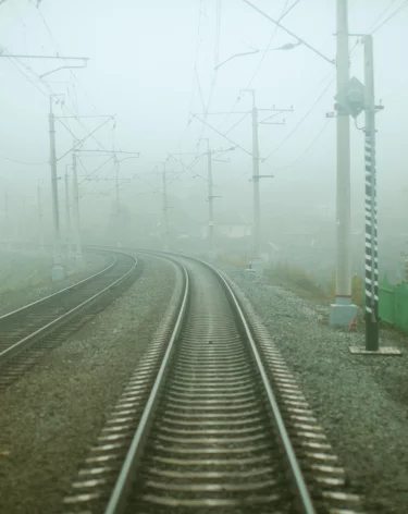 Загоревшиеся цистерны с мазутом задержали поезд Санкт-Петербург — Новокузнецк