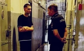 В Екатеринбурге арестовали жениха, перекрывшего дорогу из-за предложения невесте