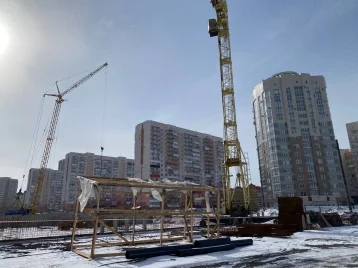 Фото: «Фундамент готов на 100%»: власти рассказали о строительстве школы почти за 2 млрд рублей в Новокузнецке 1