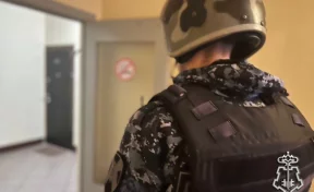 Житель Петербурга угрожал соседям убийством за просьбу помыться