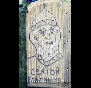 Фото: «Святой Владимир»: в Италии художник разрисовал поле к приезду Путина 1