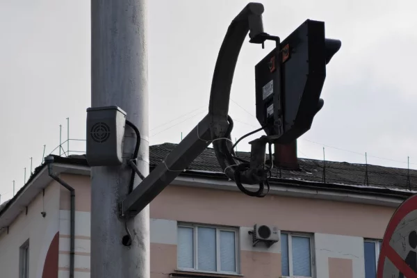 В Кемерове у ТЦ «Я» появился аудионформатор для оповещения о трамваях